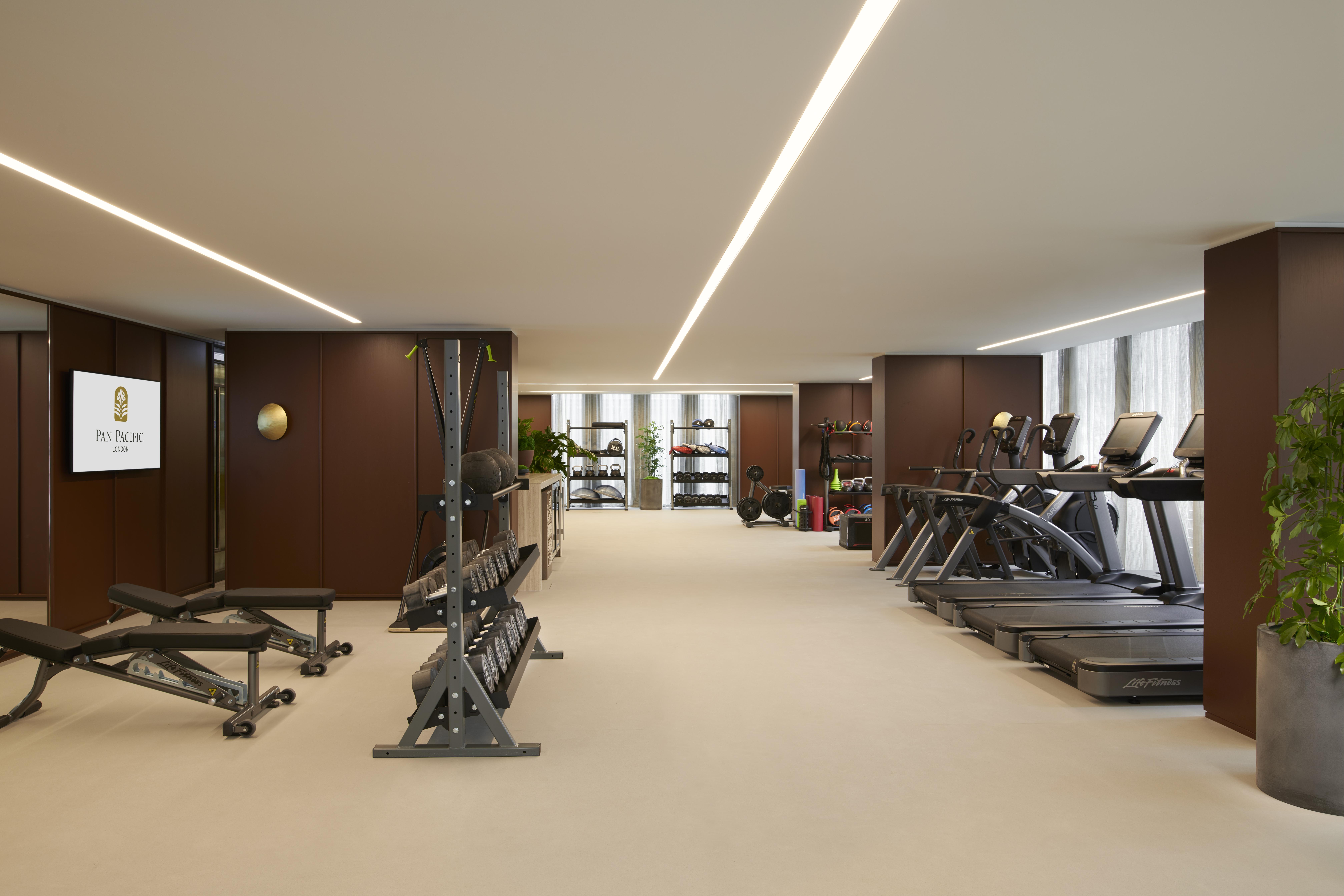 Отель Pan Pacific Лондон Экстерьер фото The Park Club